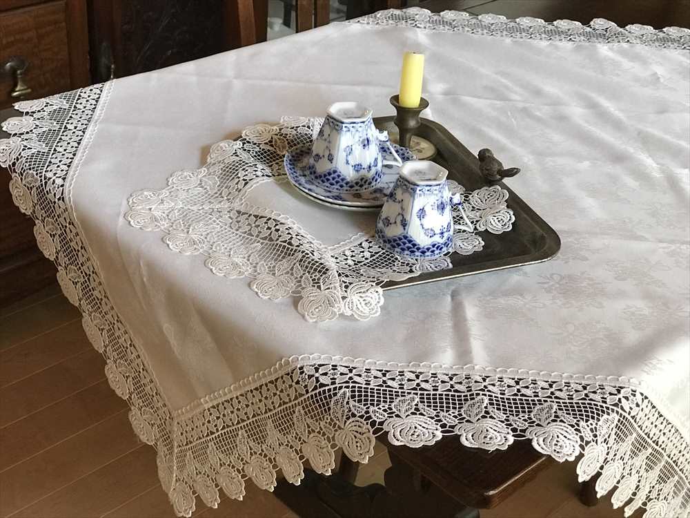 white rose テーブルセンター40x125cm