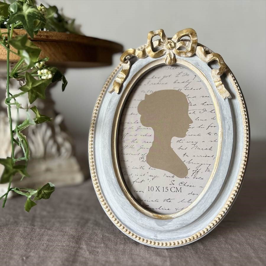 クラシカル フォトフレーム ＊ ホワイト ゴールド b 樹脂製クラシカルフレーム（L）/ ホワイトゴールド - 撮影用