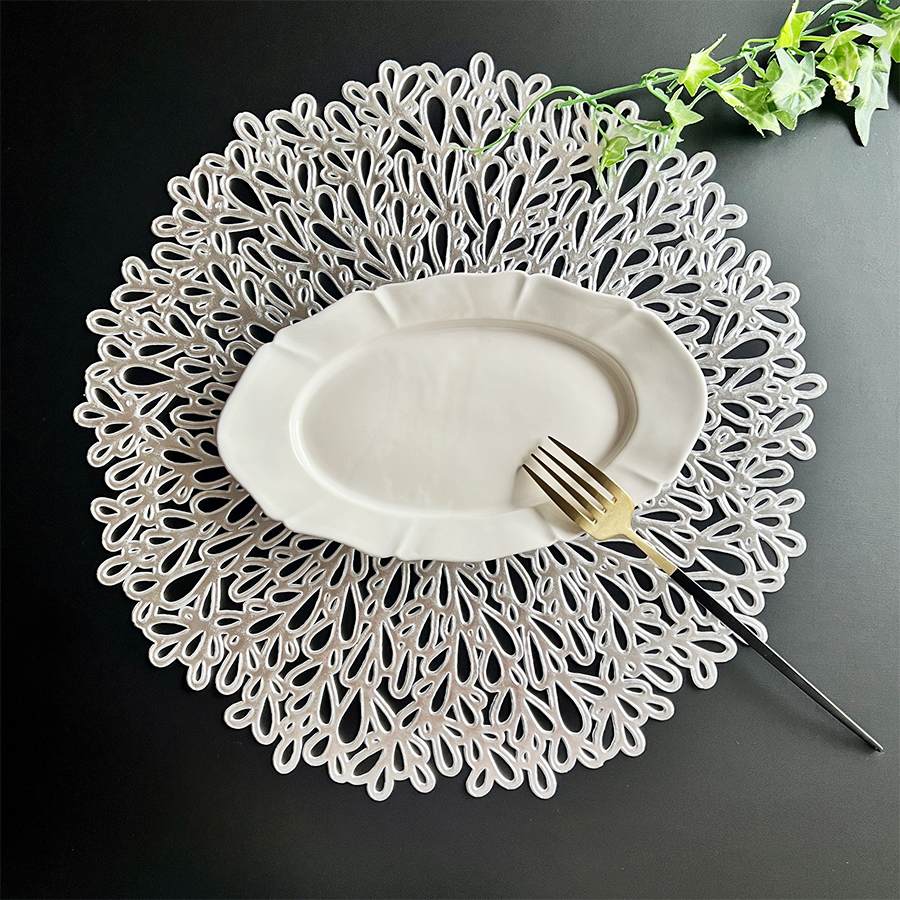 ３色展開 モダン ランチョンマット プレースマット 38x38cm