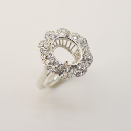 Pt900 or K18  花巻きリング　  9×11