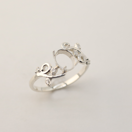 Pt900・K18 　くるりんリング　 