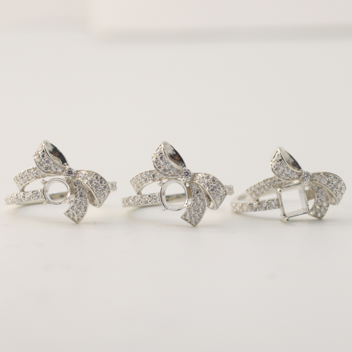 Pt900・K18　オーバル 5×6　リング