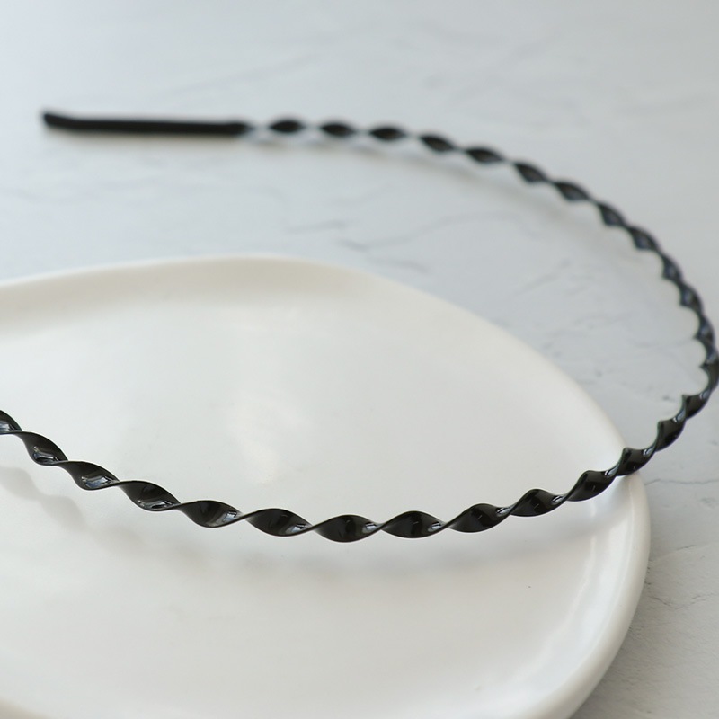 細めツイストブラックカチューシャ | JewelVOX（ジュエルボックス