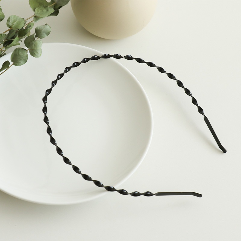 細めツイストブラックカチューシャ | JewelVOX（ジュエルボックス