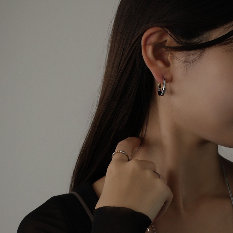 ステンレス ニュアンスフォルム 変形フープピアス | JewelVOX