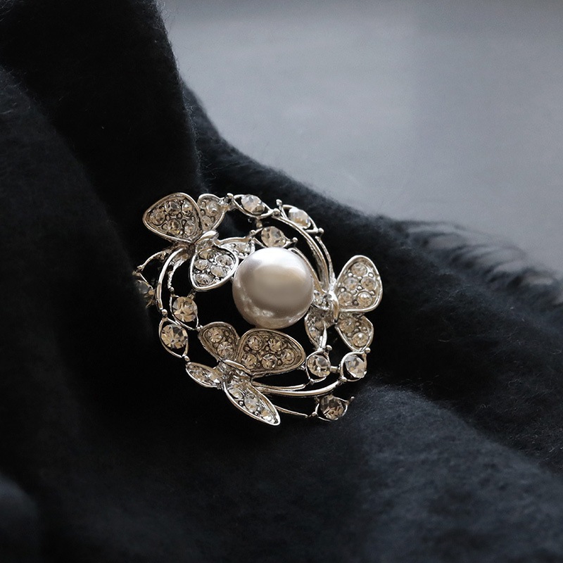バタフライ パール ストーン ブローチ | JewelVOX（ジュエルボックス
