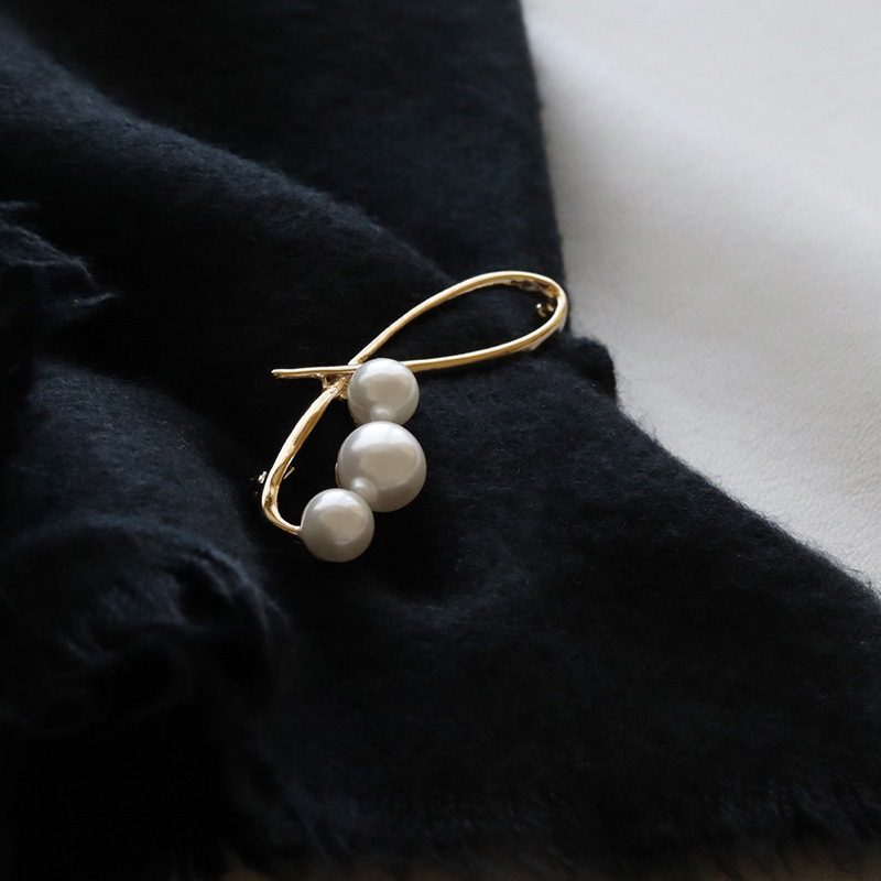 3粒 パール ブローチ | JewelVOX（ジュエルボックス）| プチプラ