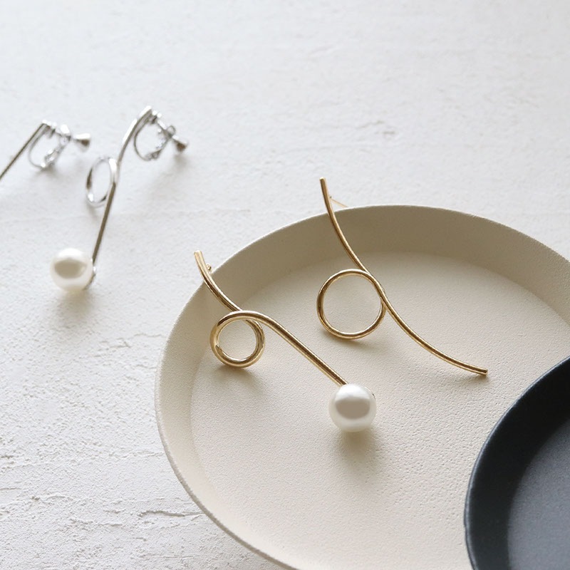 アシンメトリー ピアス＆イヤリング | JewelVOX（ジュエルボックス
