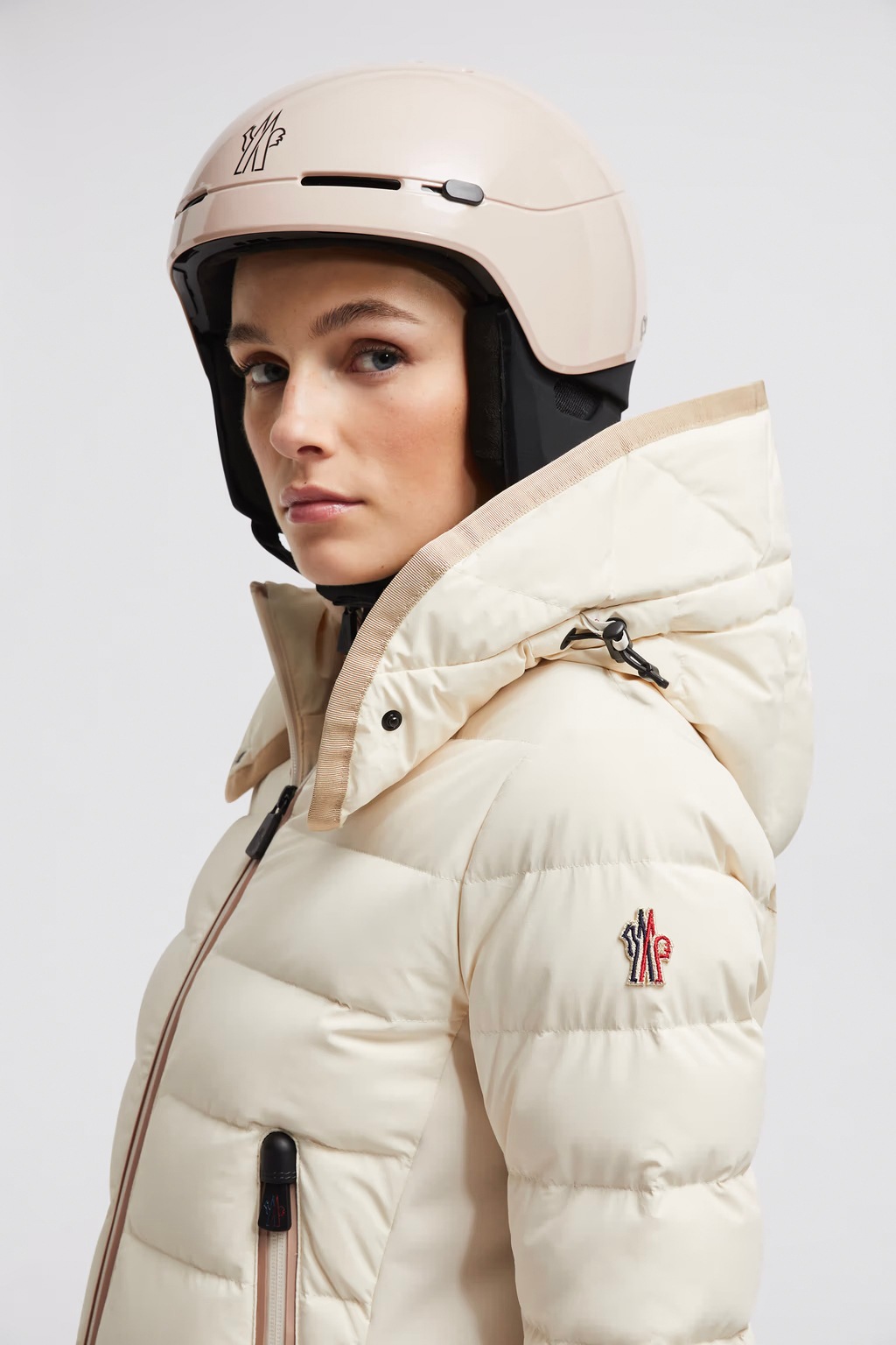 MONCLER GRENOBLE ��󥯥졼�� ����Ρ��֥� ��ǥ����� ���㥱�å�  098-1A00047-5399D LAMOURA HOODED SHEARLING SHORT DOWN JACKET 060 WHITE IVORY