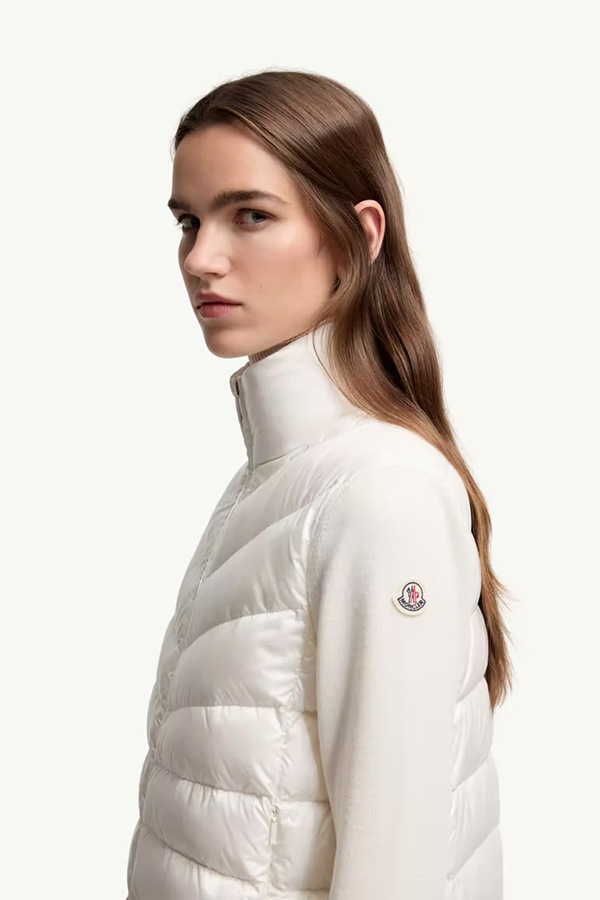 *ゆい*✨️MONCLER✨️モンクレール　 ホワイニット 楽天市場】【定価191,400円(税込)】MONCLER モンクレール チャンキー