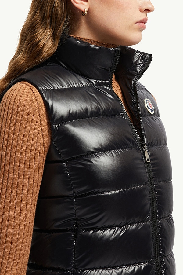 【美品】Moncler モンクレール ダウンベストGHANY サイズ0 ブラック MONCLER モンクレール レディース ベスト K2093-1A52500-68950