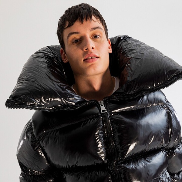 ��SALE 60%��XUMU ���� ���㥱�å� Super glossy black giant puffer coat BLACK