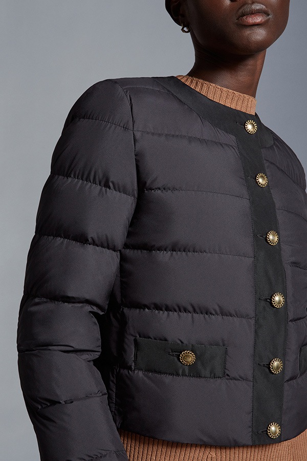 美品❤️MONCLER ネイビー フリル付きジャケット Yahoo!オークション - 国内正規品 MONCLER モンクレール NESEA