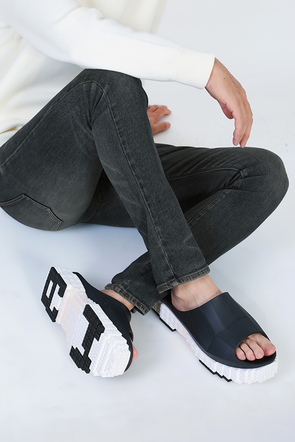 ccilu Japan 롦ѥ 塼 PANTOO FOREST XP BLACK