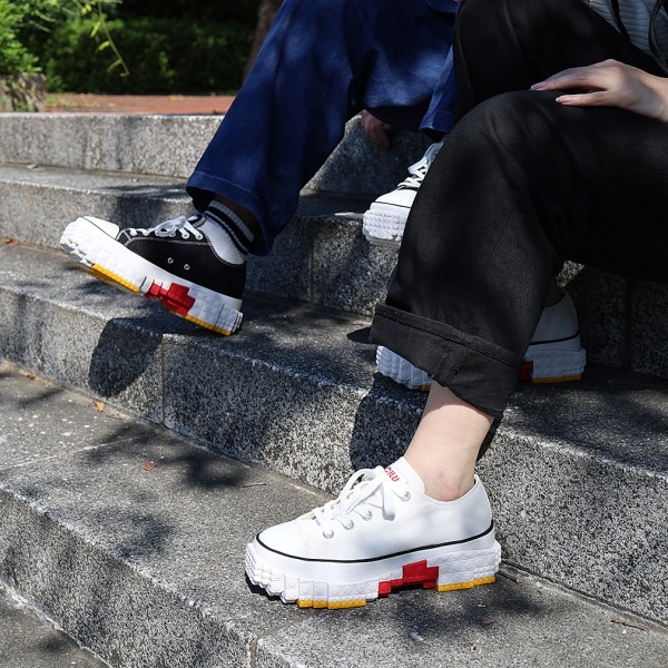 ccilu Japan 롦ѥ 塼 PANTOO HAZEL XP WHITE