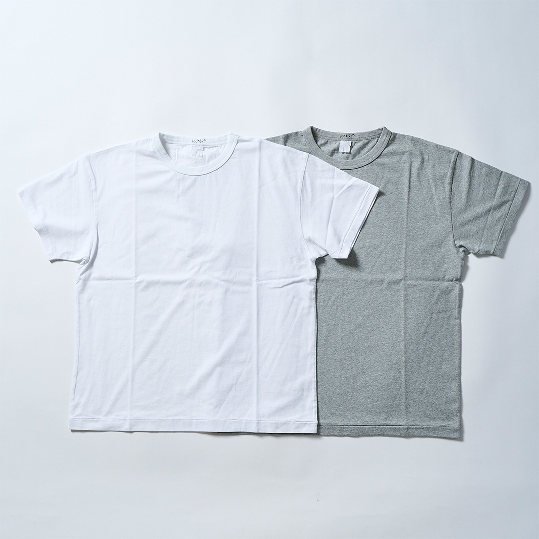 Plain T-shirt