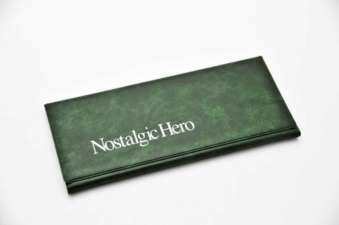 ノスタルジックヒーロー車検証入れ（緑）