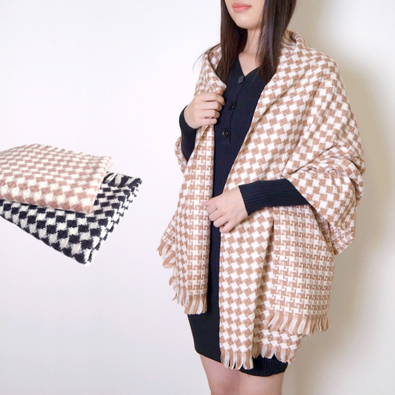 ストール 格子柄 大判 レディース 上品 ショール 羽織 ひざ掛け ブランケット 防寒 紫外線対策 UV対策 大人 可愛い おしゃれ フリンジ 韓国ファッション 春 秋 冬 新作 ブラック 黒 ベージュ フリーサイズ JOCOSA 8471