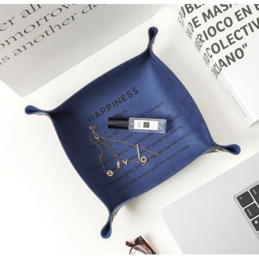 レザートレイ トレイ インテリア 雑貨 おしゃれ 収納ケース マルチトレー 正方形 小物入れ 革小物 合皮 英文 かわいい ユニセックス 春夏秋冬 新作 16cm グリーン 緑 レッド 赤 グレー ピンク マスタード ブルー JOCOSA 9002 送料無料 即納