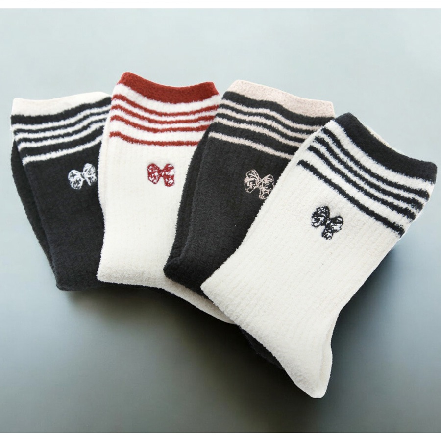 靴下 レディース もこもこ ルームソックス カジュアル 定番 毎日使い おしゃれ モコモコ くつ下 保湿 ワンポイント 学生 刺繍 リボン 厚手 JOCOSA 9469