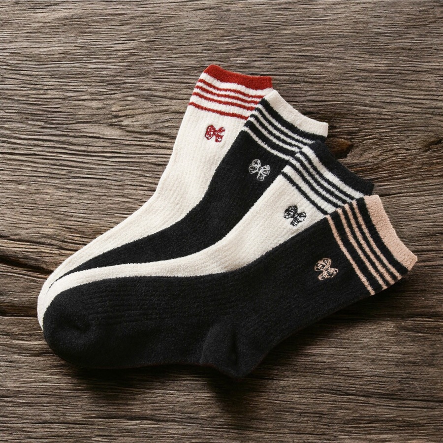 靴下 レディース もこもこ ルームソックス カジュアル 定番 毎日使い おしゃれ モコモコ くつ下 保湿 ワンポイント 学生 刺繍 リボン 厚手 JOCOSA 9469