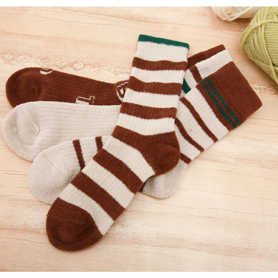 靴下 ソックス もこもこ ボーダー ロゴ 厚手 3足セット ランダム あったか レディース 春 秋 冬 アイボリー ブラウン グリーン 新作 フリーサイズ JOCOSA 9446