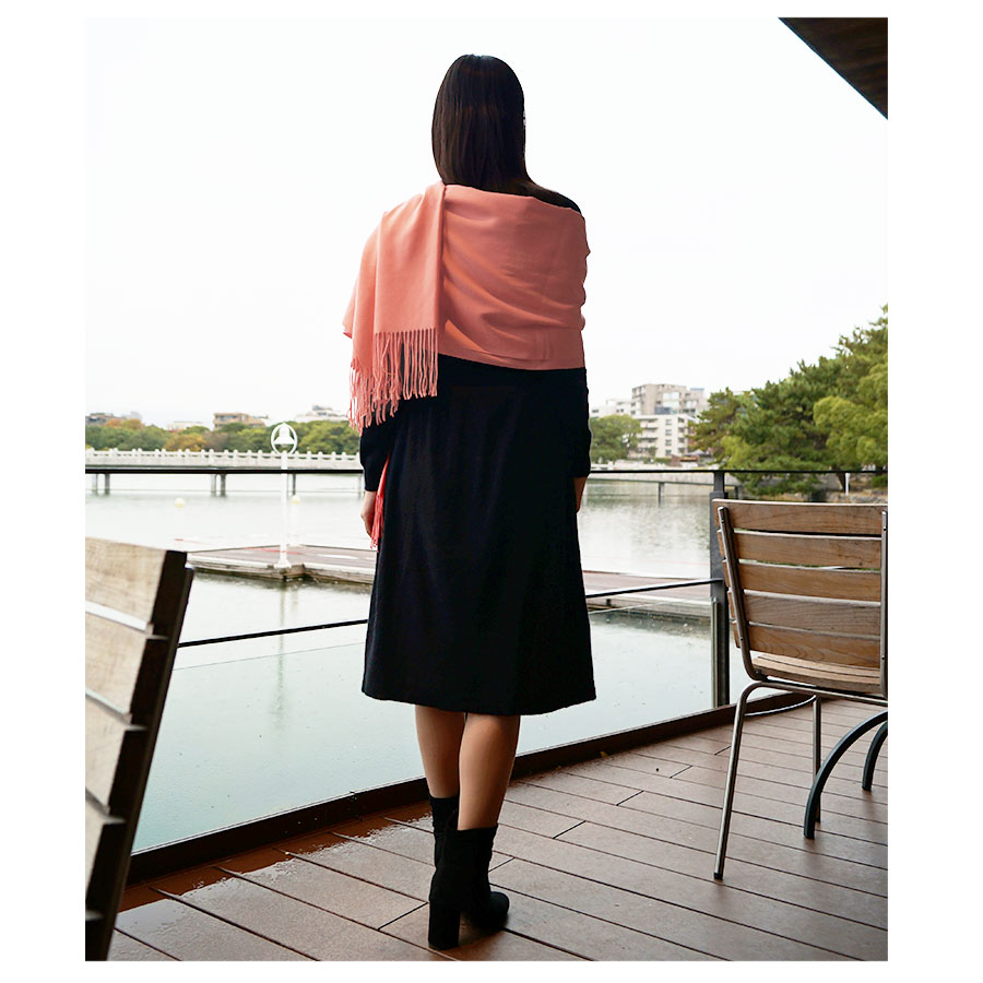 ストール レディース 大判 カシミアタッチ マフラー 無地 春 夏 秋 冬 ショール 羽織 ひざ掛け ブランケット 防寒 薄手 イエロー 黄色 サーモンピンク レッド 赤 コバルトブルー グレージュ グレー ブルー 青 ダークグレー カーキ ブラック 黒JOCOSA 8481 送料無料 即納