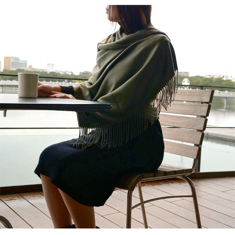 ストール レディース 大判 カシミアタッチ マフラー 無地 春 夏 秋 冬 ショール 羽織 ひざ掛け ブランケット 防寒 薄手 イエロー 黄色 サーモンピンク レッド 赤 コバルトブルー グレージュ グレー ブルー 青 ダークグレー カーキ ブラック 黒JOCOSA 8481 送料無料 即納