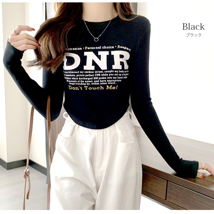 ロンT ロゴ ショート丈 カットソー Tシャツ トップス 長袖 薄手 秋 春 ラウンドネック リブ スリット カジュアル シンプル ストリート レトロ Y2K 韓国ファッション 大人 レディース ブラック ホワイト グレー M L JOCOSA 7158