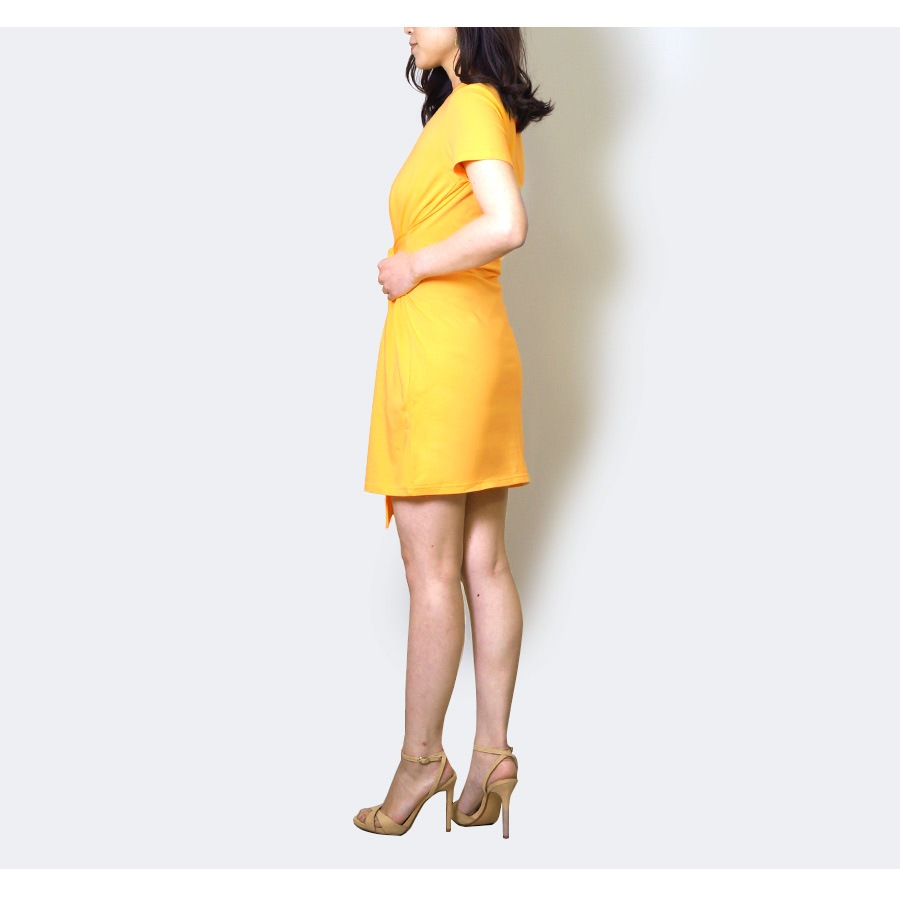 フロントリボンミニワンピース レディース 春夏秋冬 新作 半袖 ショート丈 無地 シンプル セクシー 大人可愛い デート 女子会 韓国風 韓流 ブラック 黒 イエロー 黄色 S JOCOSA 8840 送料無料 即納