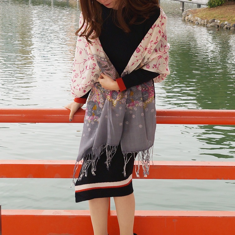 ストール レディース 大判 花柄 ウール100% 薄手 春 夏 秋 冬 ショール 羽織 ひざ掛け ブランケット 上品 ピンク パープル グレー JOCOSA 送料無料 即納 8698