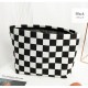 化粧ポーチ 小物入れ 格子柄 ブロックチェック メイクポーチ キャンバス 携帯用 サニタリーケース 生理用品 衛生用品 ナプキンポーチ 収納 シンプル 春 夏 秋 冬 新作 ブラック 黒 ホワイト 白 JOCOSA 9038