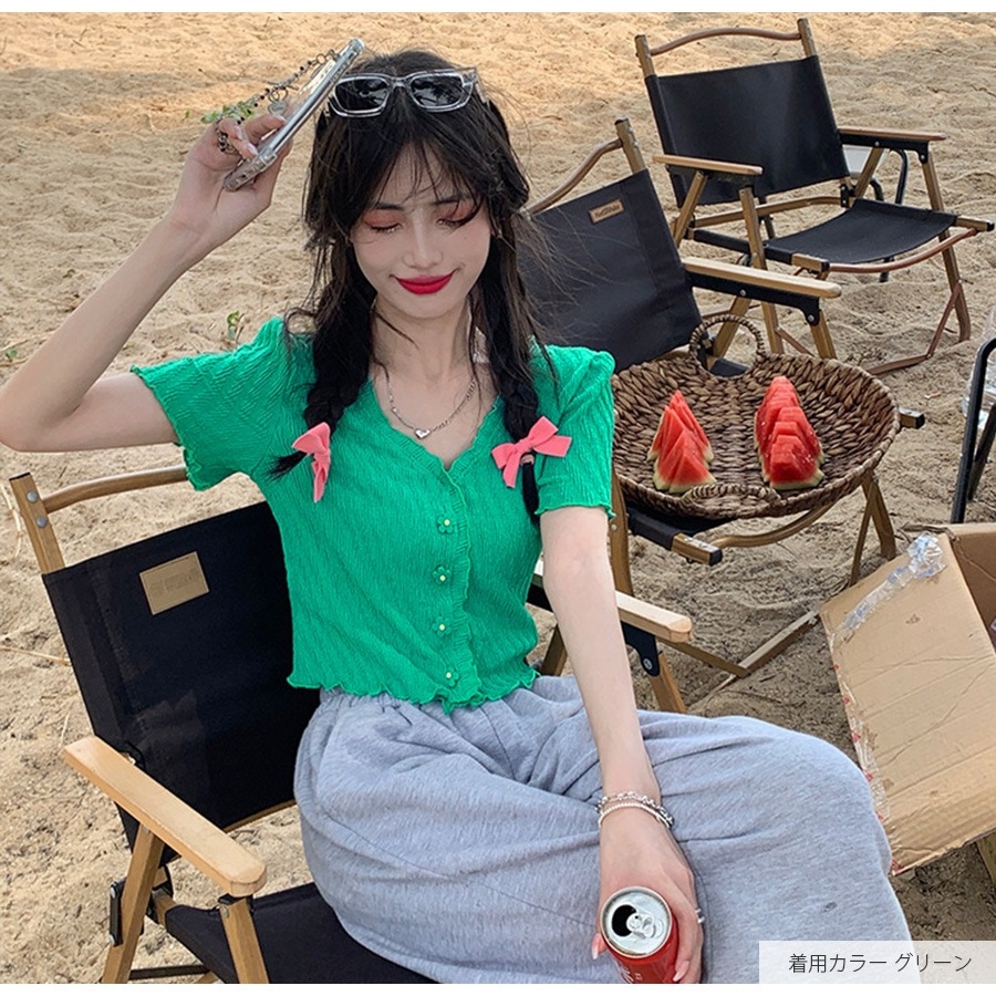 ニット ショート丈 トップス カーディガン セクシー へそ出し 半袖 サマーニット 春 メロウフリル Vネック ボタン 花 カジュアル フェミニン 韓国ファッション レディース 夏 秋 ブラック ホワイト グリーン イエロー フリーサイズ JOCOSA 7116