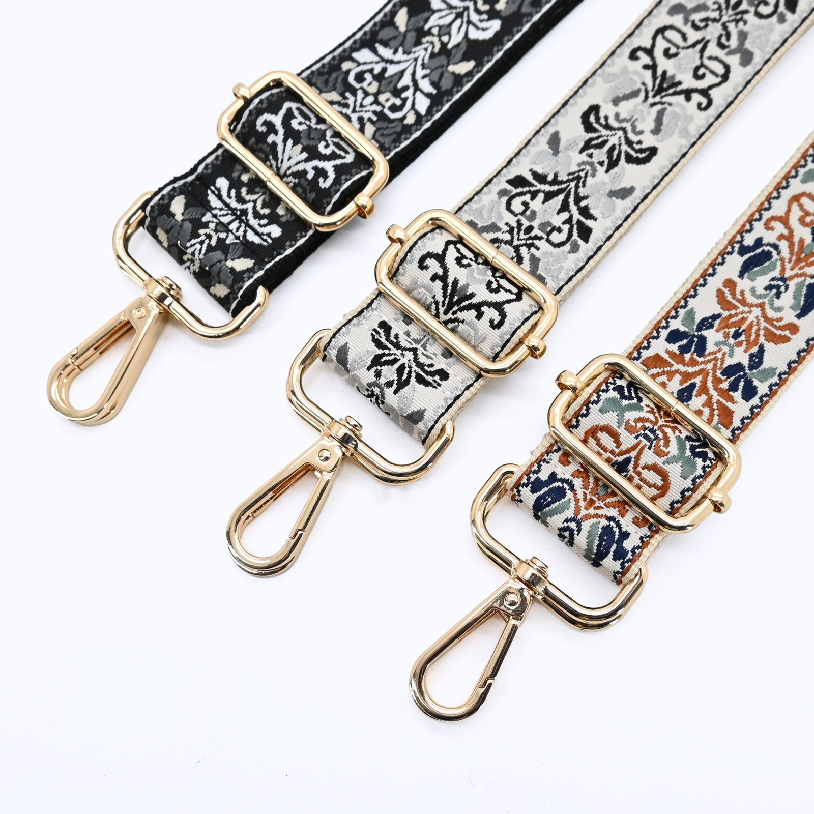 ワンショルダーバック　リネン✖️刺繍 AMBIDEX Store ○〇ひらひらパンジーかぎ針刺繍 バッグ(F クロ