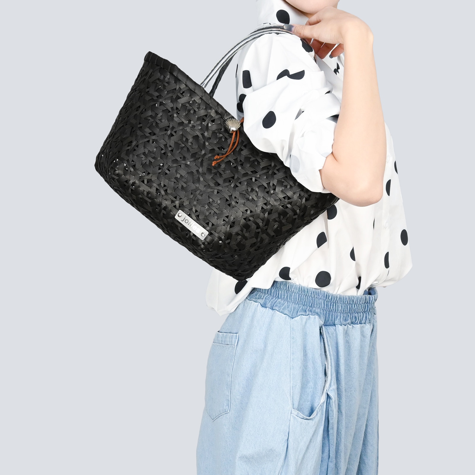 SHELL M - BLACK