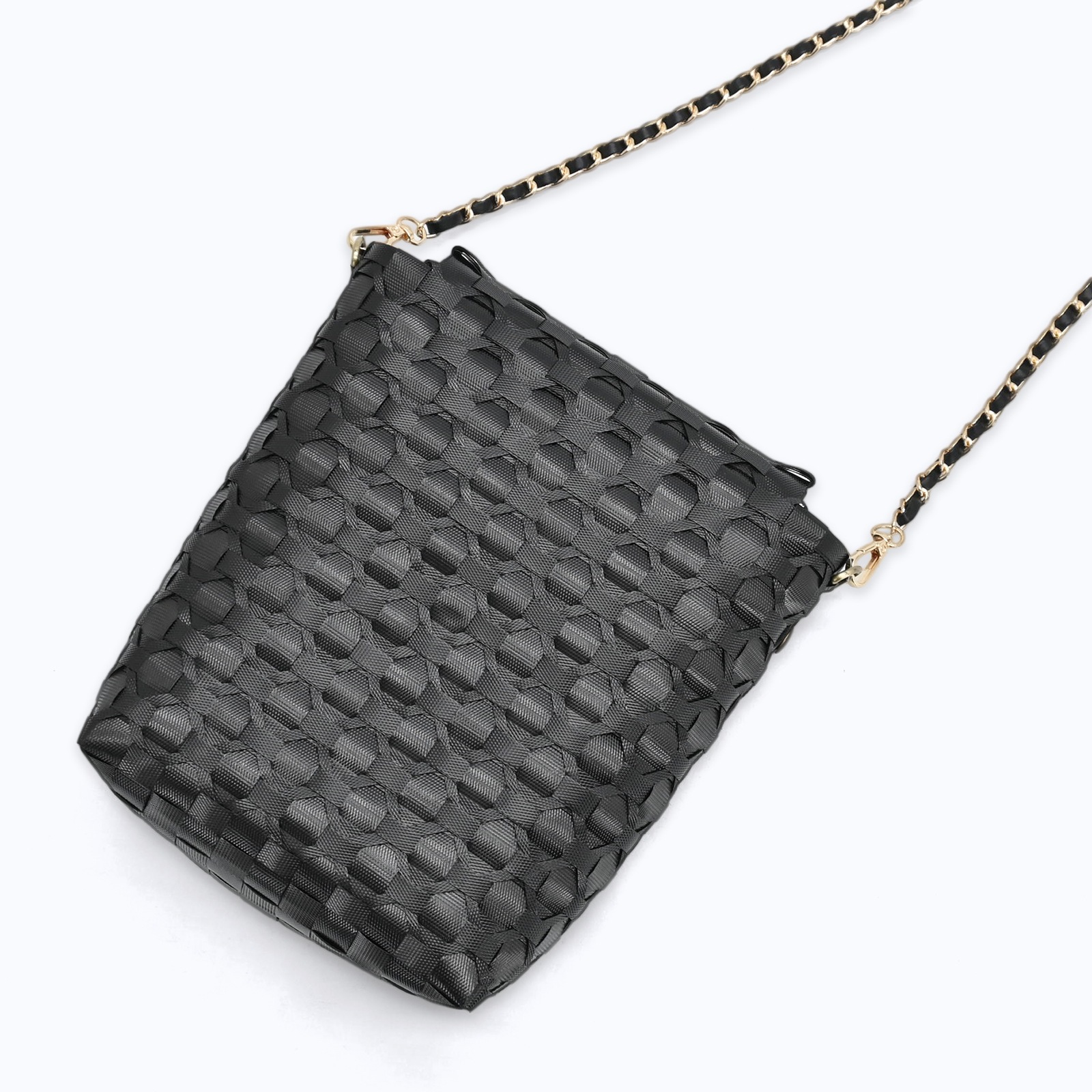 MIO - BLACK