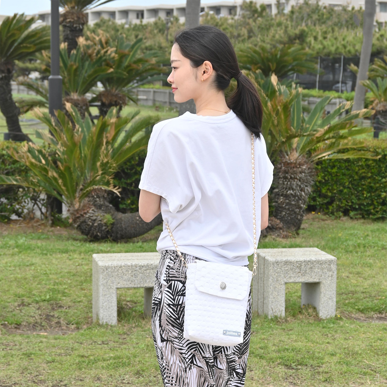 MIO - WHITE
