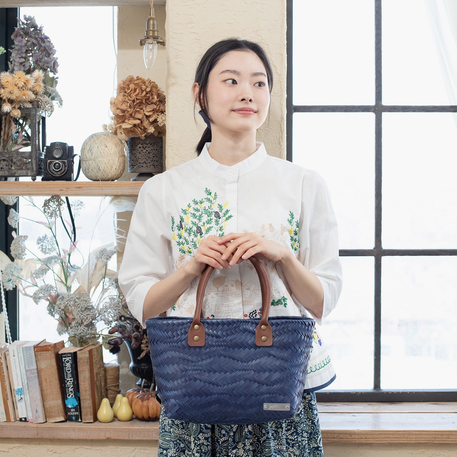 LIA M - NAVY