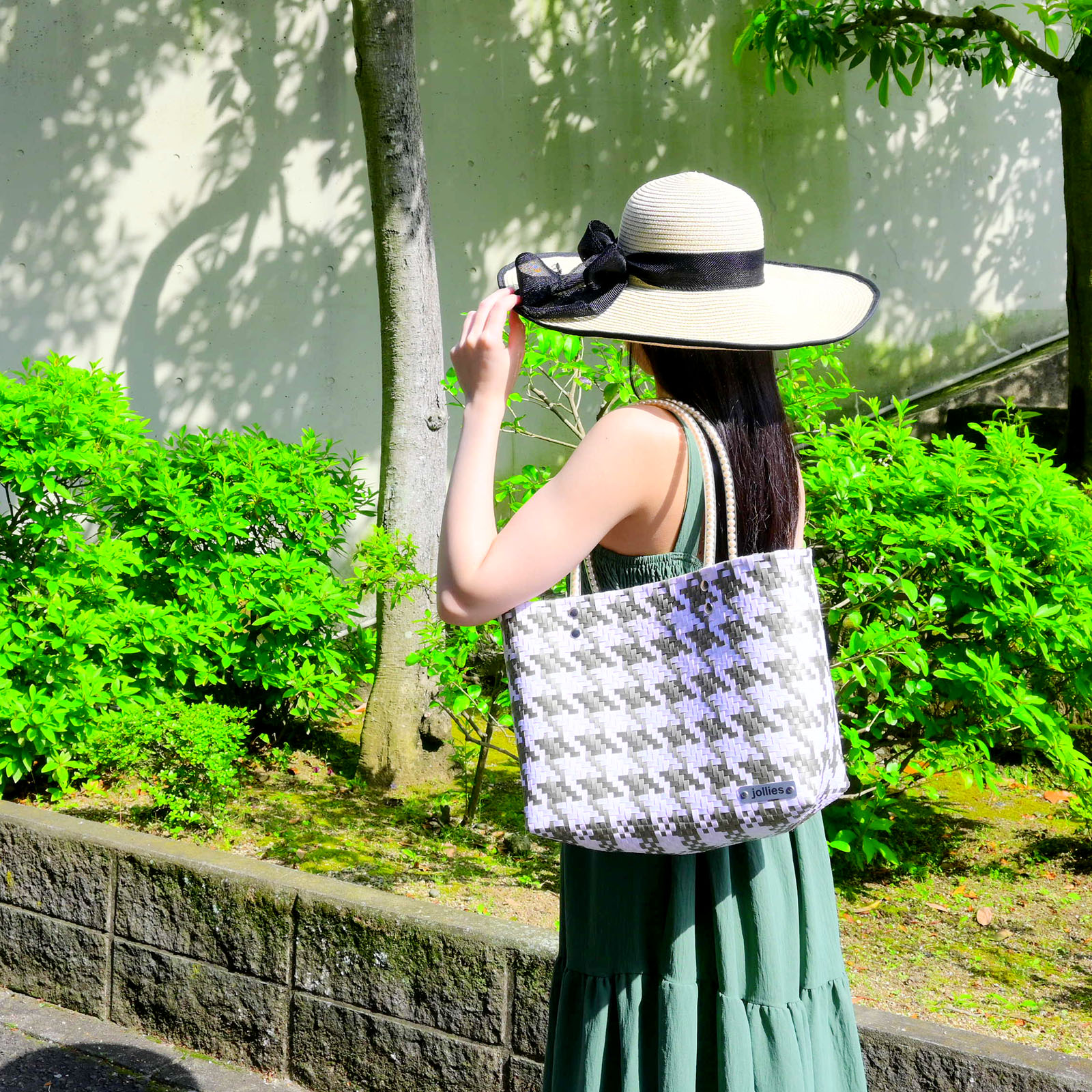 ANN L 全2色