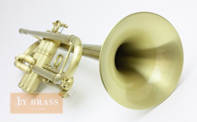 Queen Brass B♭管トランペット 