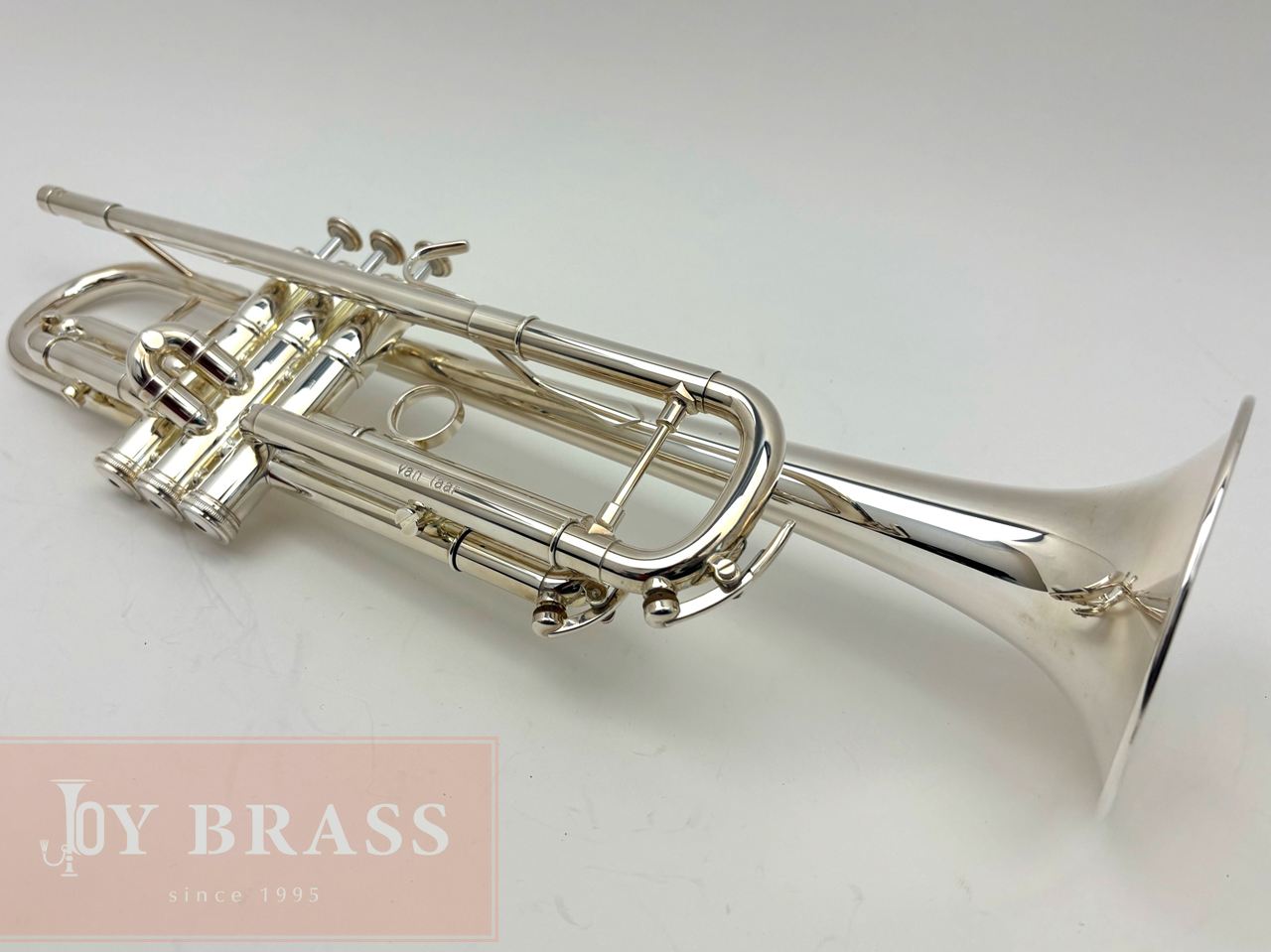 Van Laar Bb トランペット BRシリーズ 銀メッキ仕上げ