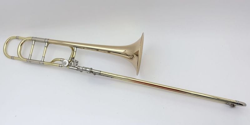 ��� YAMAHA YSL-882GOR