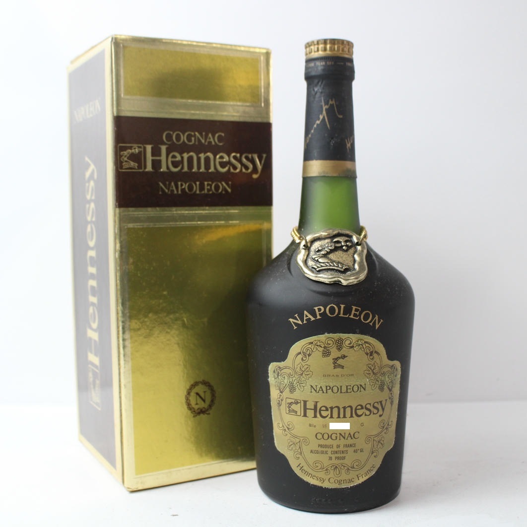 P*i様 鹿024 ヘネシー ナポレオン シルバートップ ブランデー 700ml