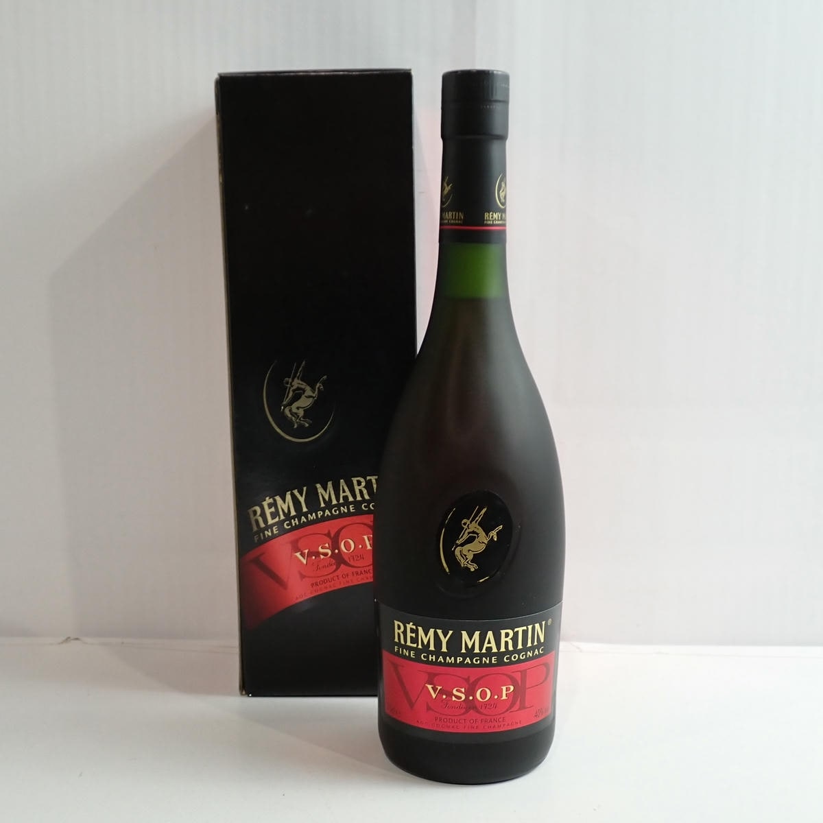 REMY MARTIN（レミーマルタン）VSOP 赤ラベル 箱付の通販 | 高級ワイン