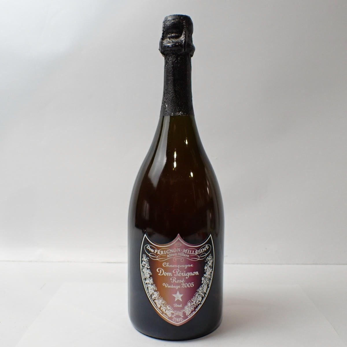 Dom perignon（ドンペリニヨン）ロゼ 2005 吉岡徳仁 エディション 箱