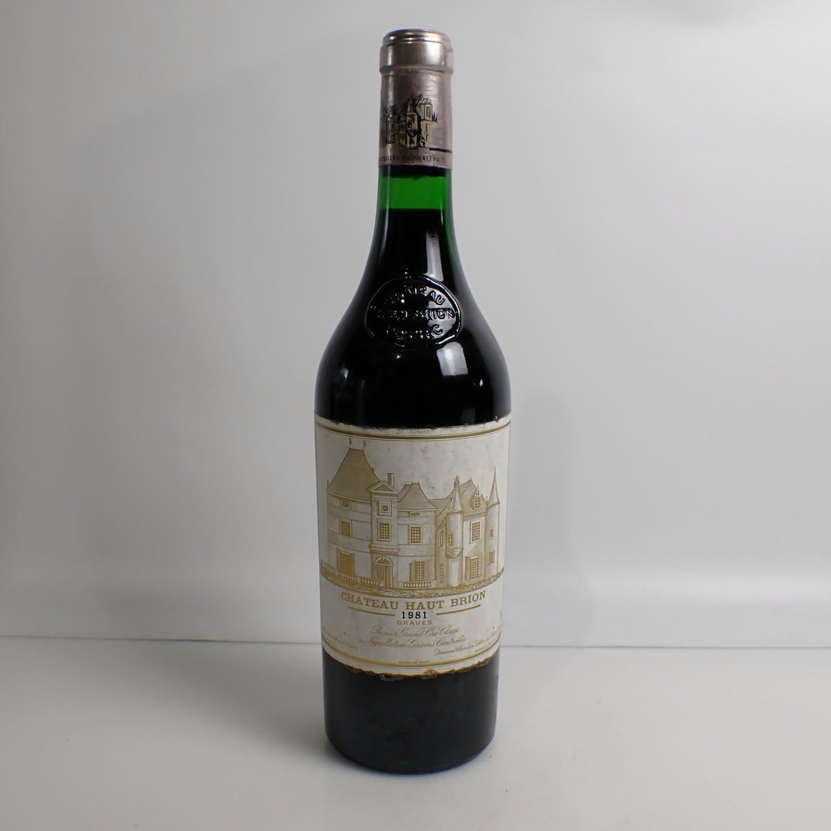 CHATEAU HAUT BRION（シャトーオーブリオン）1981 箱なし