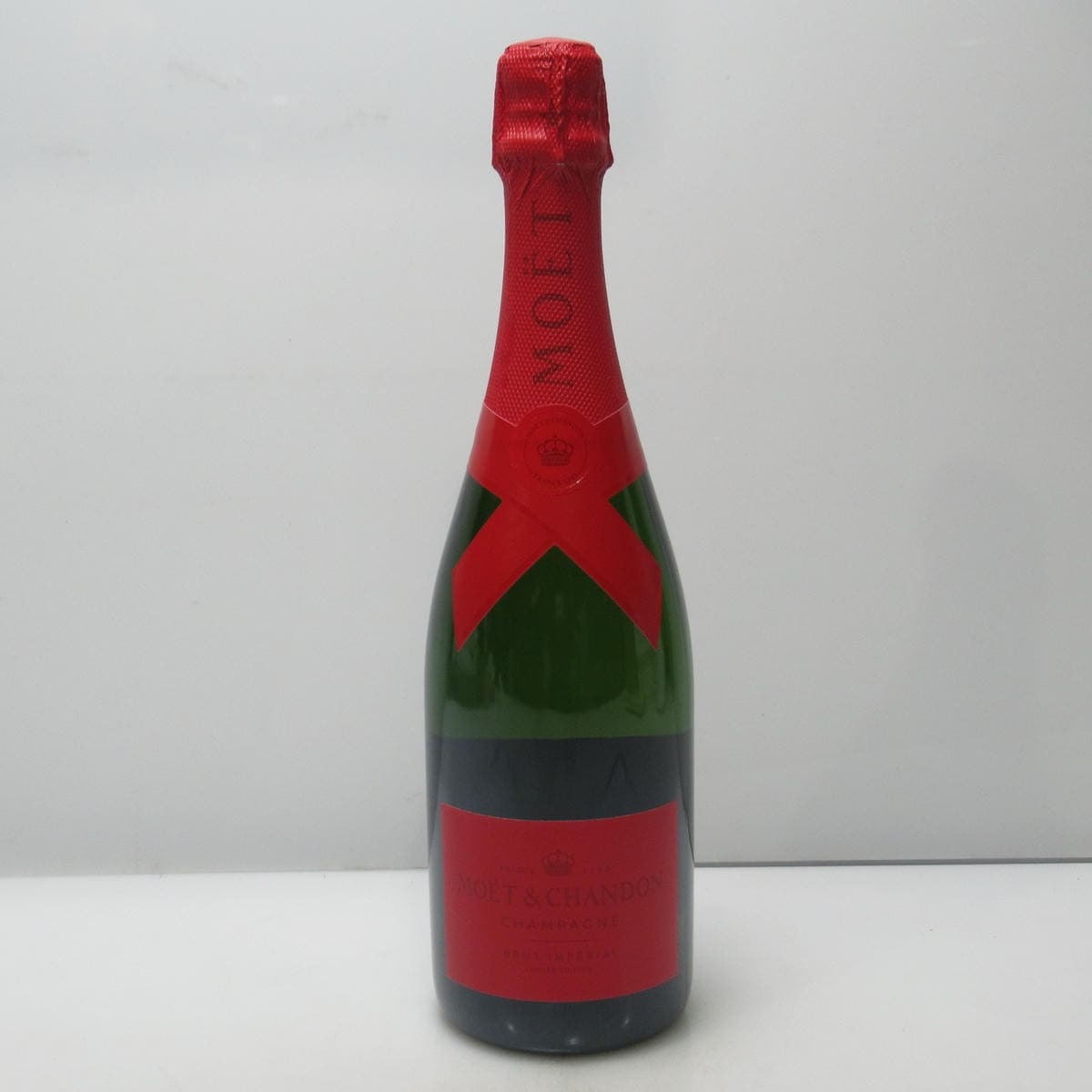 MOET＆CHANDON（モエエシャンドン）ブリュット シェア ザ ラブ 箱なし