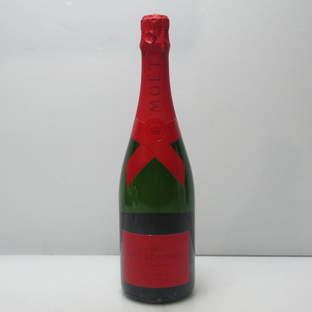 MOET＆CHANDON（モエエシャンドン）ブリュット シェア ザ ラブ 箱なし