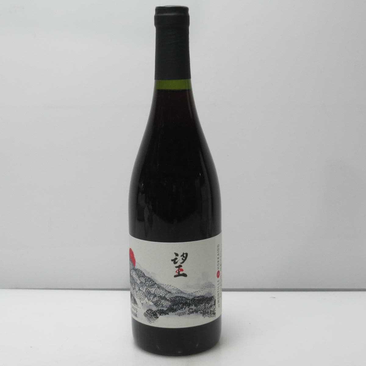 de Montille & Hokkaido（ド モンティーユ＆北海道）望 ピノノワール