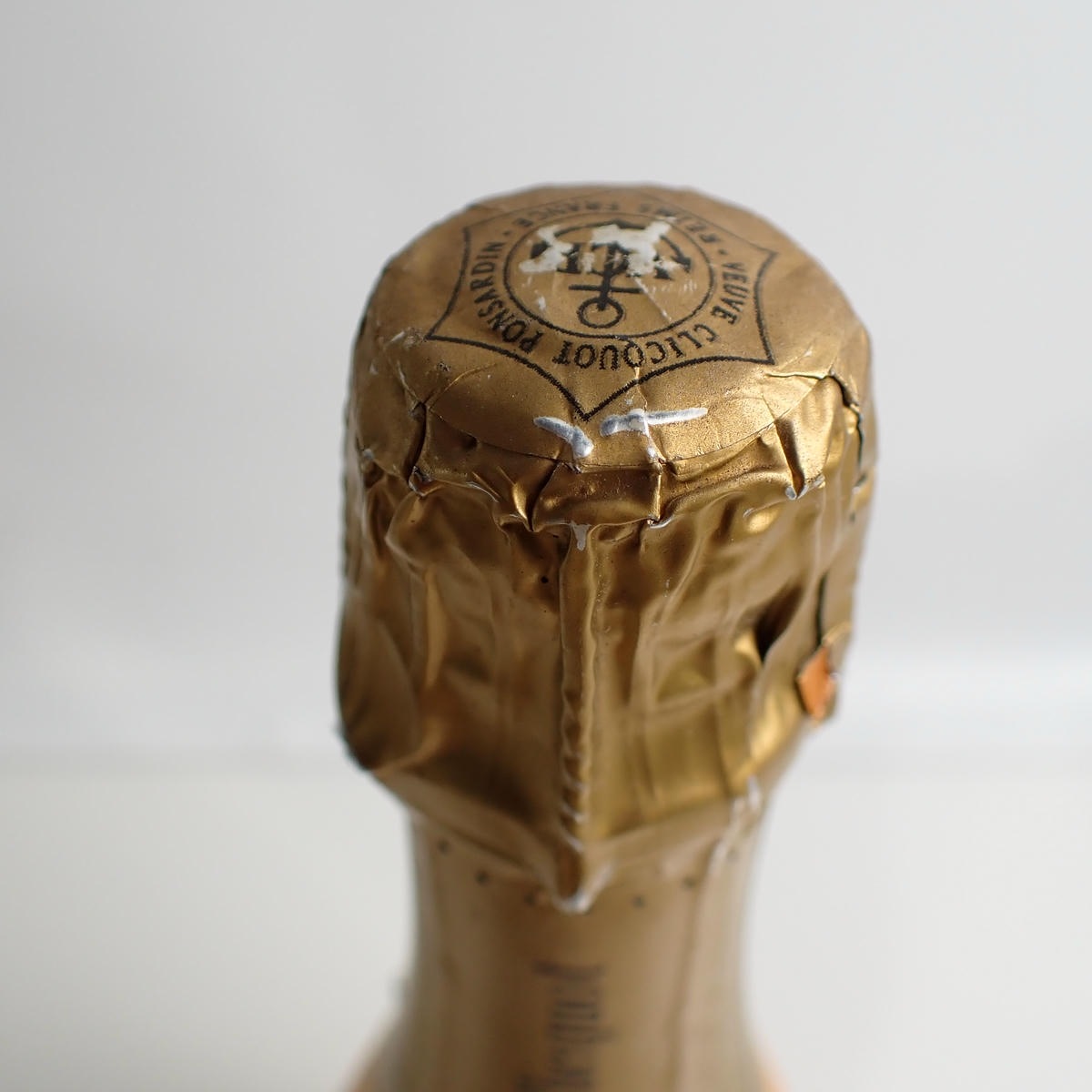 Veuve Clicquot Ponsardin（ヴーヴ クリコ ポンサルダン）イエロー